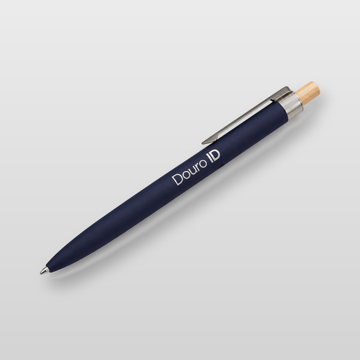 Caneta azul com logótipo DouroID gravado a laser